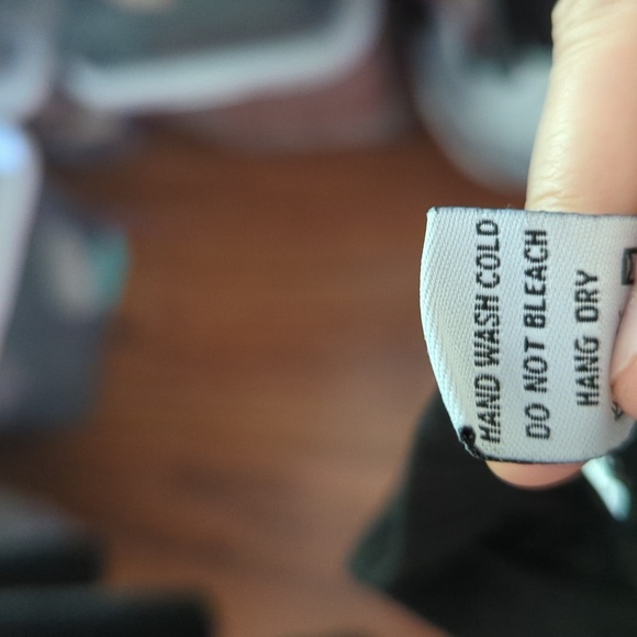 3 for $20 Bundle Sale! LA Winner Black Leggings Women's Size S - Picture 4 of 4